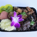 Garlic Chicken and Teriyaki Beef