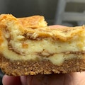 Cinnamon Roll Cheesecake Bar