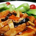 K3. Braised Tofu with Mushrooms 红烧豆腐