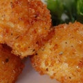 Mac & Cheese Balls (4)