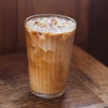 Iced Chai Latte (Caffeinated)