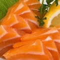 Salmon Sashimi (6 pc)