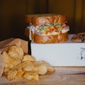 THE CALI LUNCH BOX