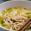 Sisters' Chicken Noodle Soup 姐妹俩鸡汤面