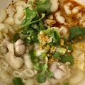 KHAO PIAK MACARONI
Macaroni chicken soup