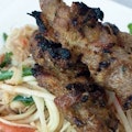 Papaya Salad with Beef Skewers