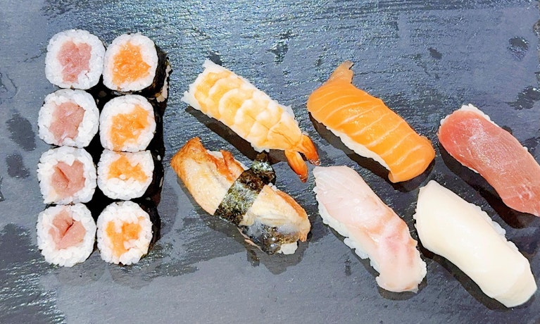 Combo 4 variado maki y nigiri (14 pzs.)