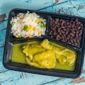 Pollo en Salsa de Tomate Roja / Chicken in Red Tomato
