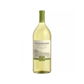 Woodbridge Sauvignon Blanc Bottle 750 ml (14% abv)