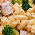 Mac n Cheese with Grilled Chicken & Broccoli