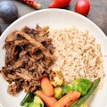 Healthy Brown Rice and Steak Bowl 