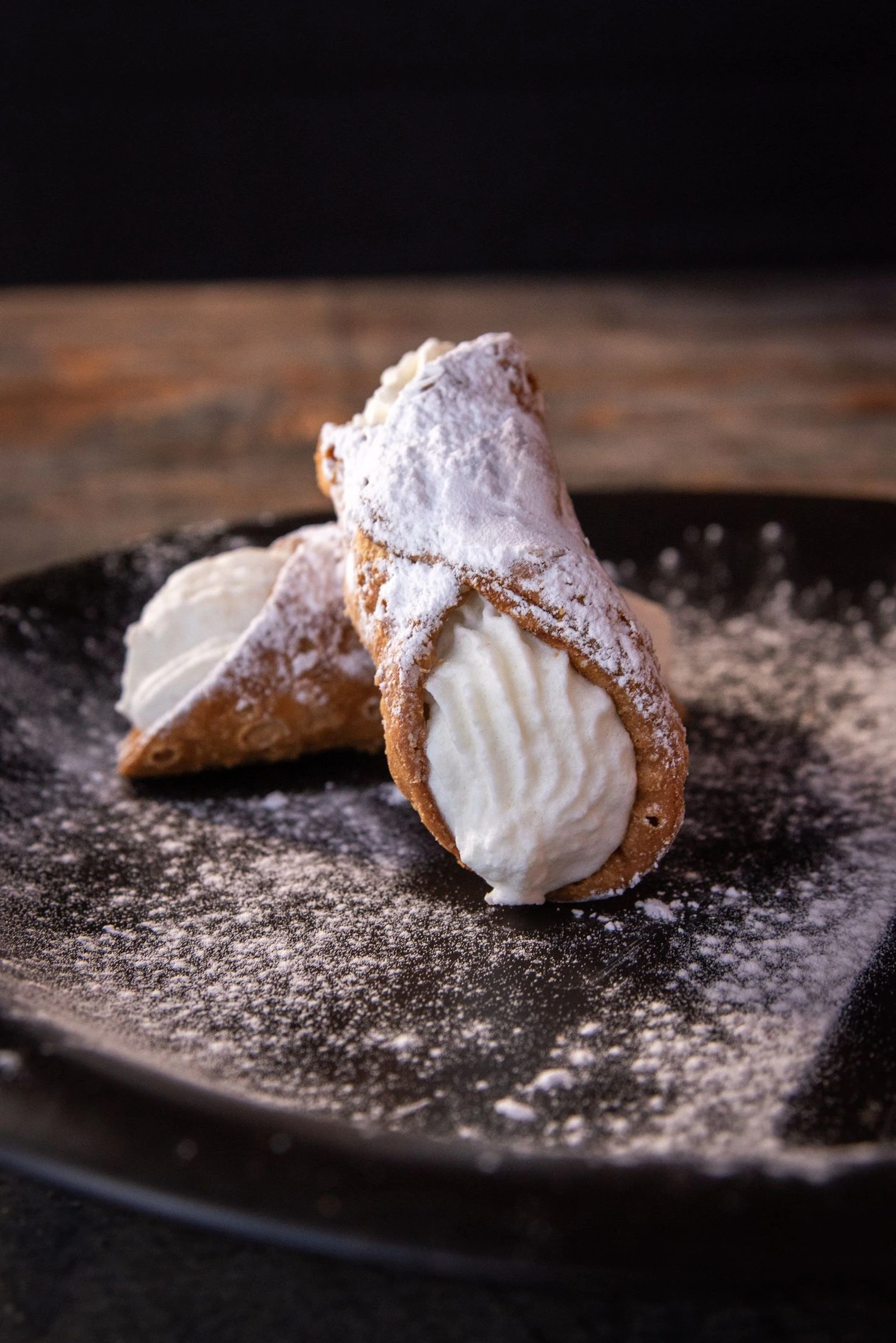 CANNOLI