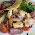 Insalata Di Calamari Con Patate E Olive Nere