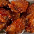 Sweet Chili-Glazed Chicken Wings (8pc)